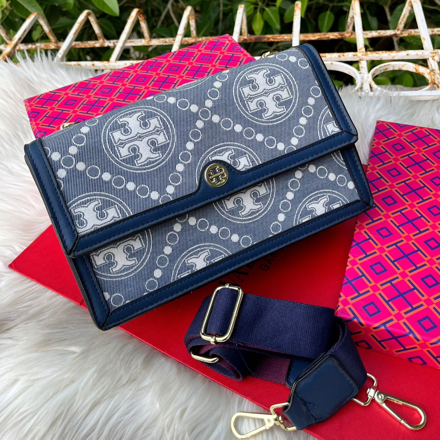 TORY BURCH